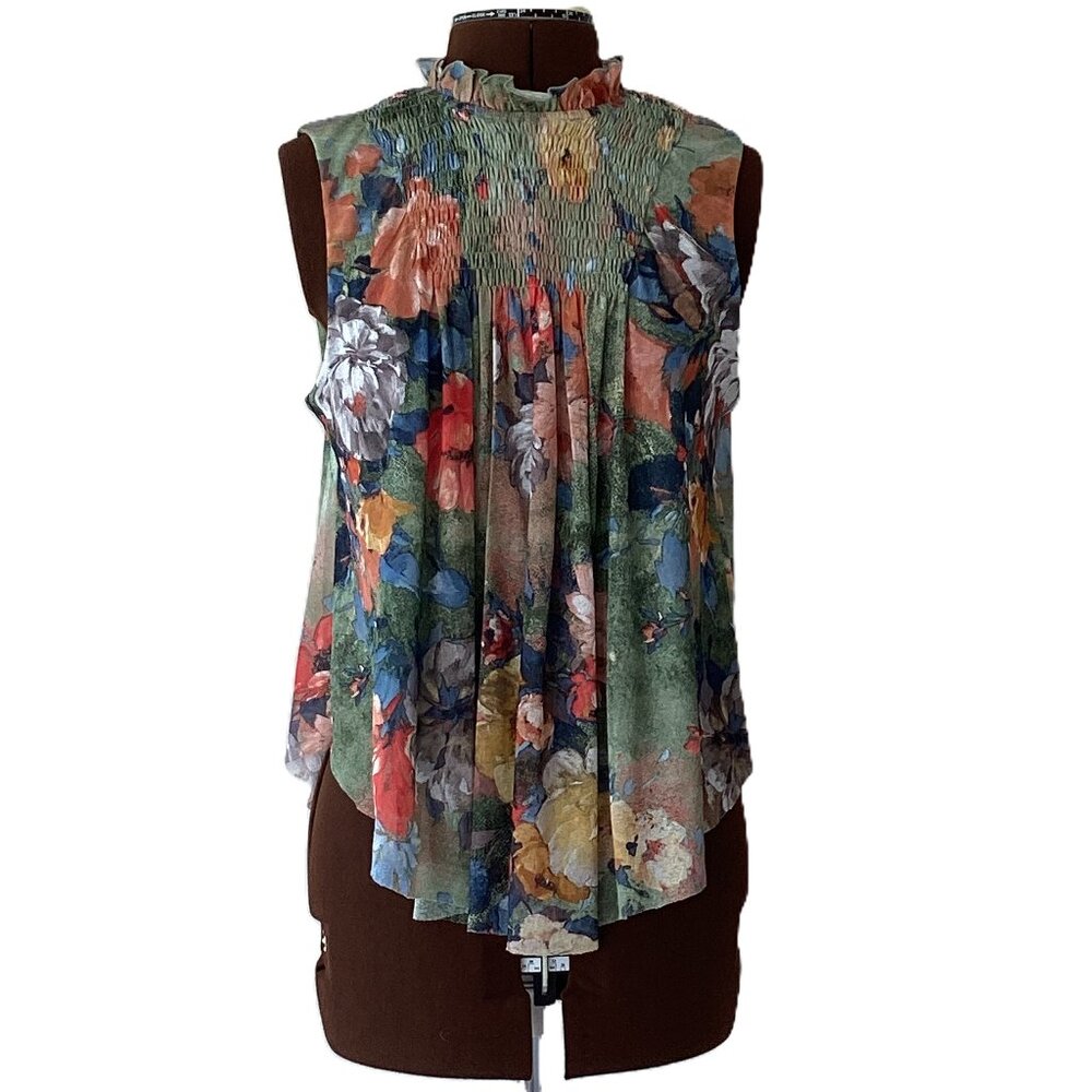 Deletta Floral Pullover Sleeveless Top with Smocked Front
